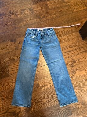 Hollister low rise Women's Classic Straight Leg relaxed Jeans